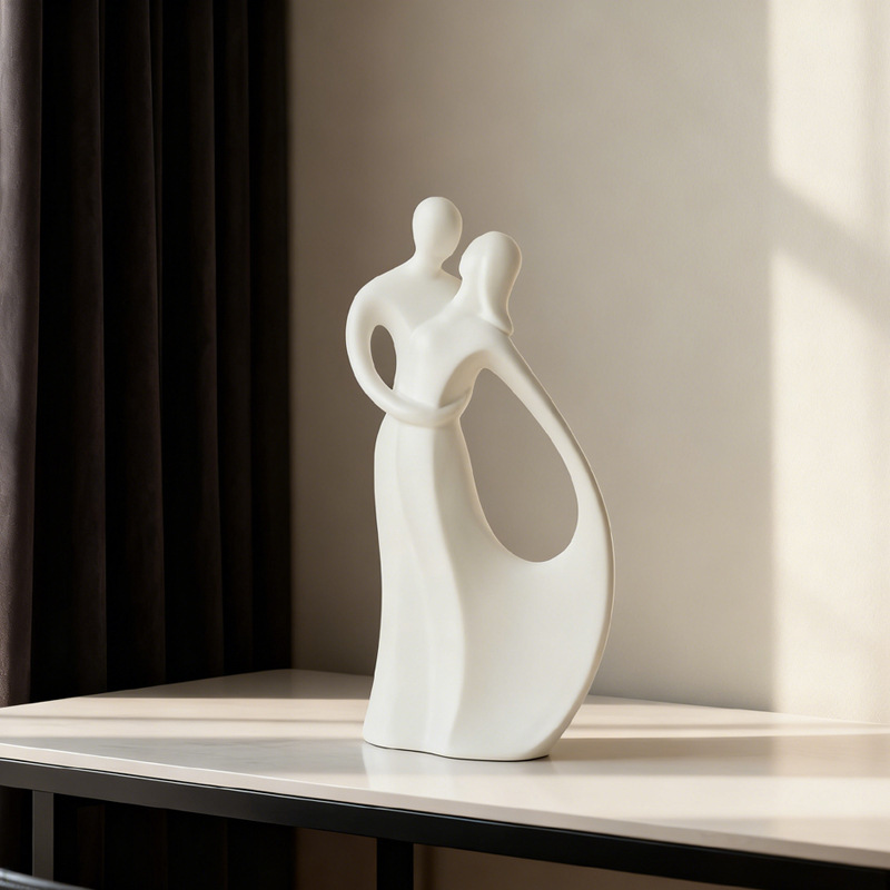 Resin Art Gift For Wedding - Nordische Keramik-Skulptur von Umarmendem Paar Moderne